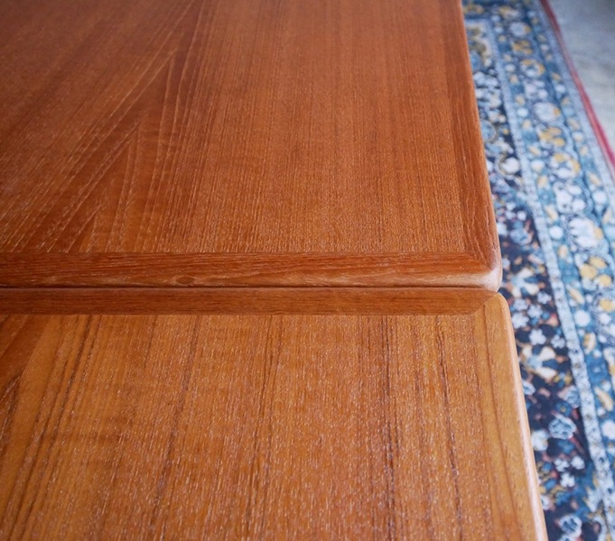 NO.50 Dining Table by Omann Jun