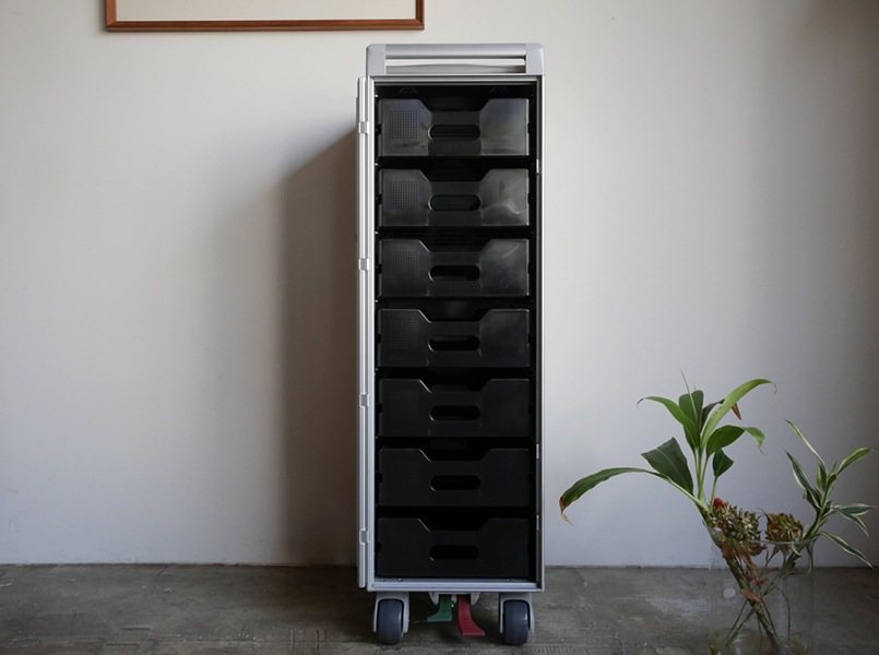 AMIRI Fright trolley