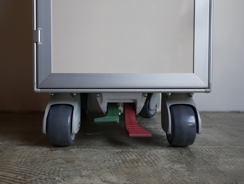 AMIRI Fright trolley