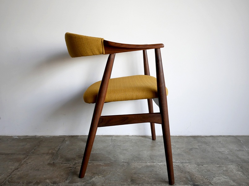 Arm Chair by Thomas Harlevڤ䤤碌