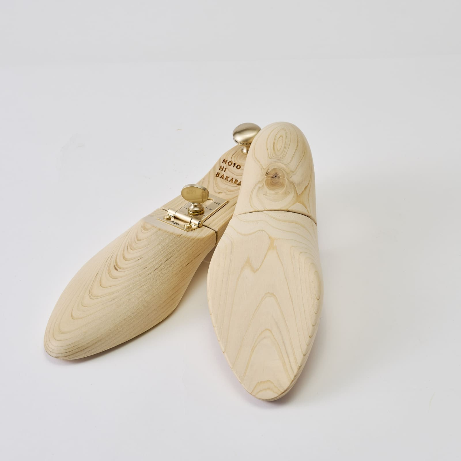 CARMINA【シューキーパー付き】 NOTOHIBAKARA シューキーパー＆靴用スプレーセット | すべての商品