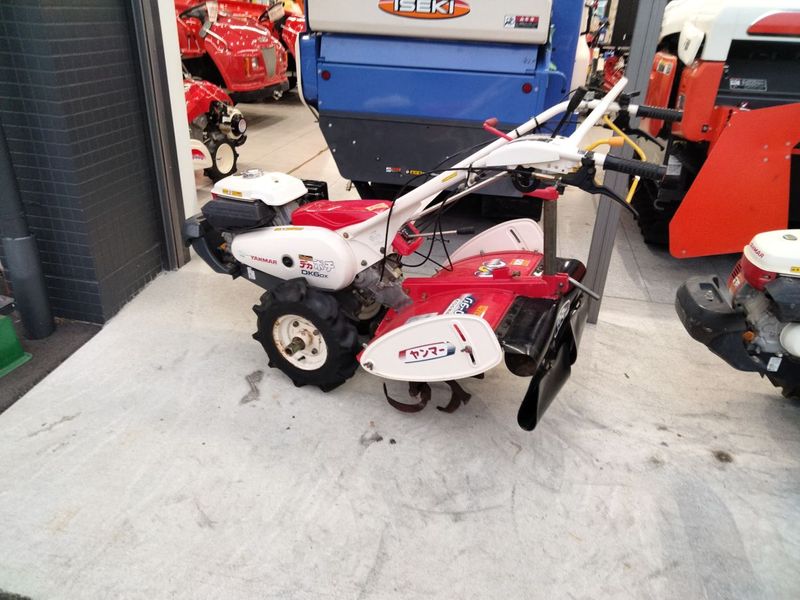 ヤンマー 管理機 MRT65EX 機体寸法:1410×575×1050(mm) 出力6.2ps 使用