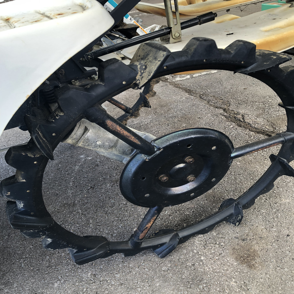 クボタ 乗用田植機 JC4A 機体寸法:2240×1600×1340mm 出力3.5ps 燃料/容量:無鉛ガソリン/4.2L