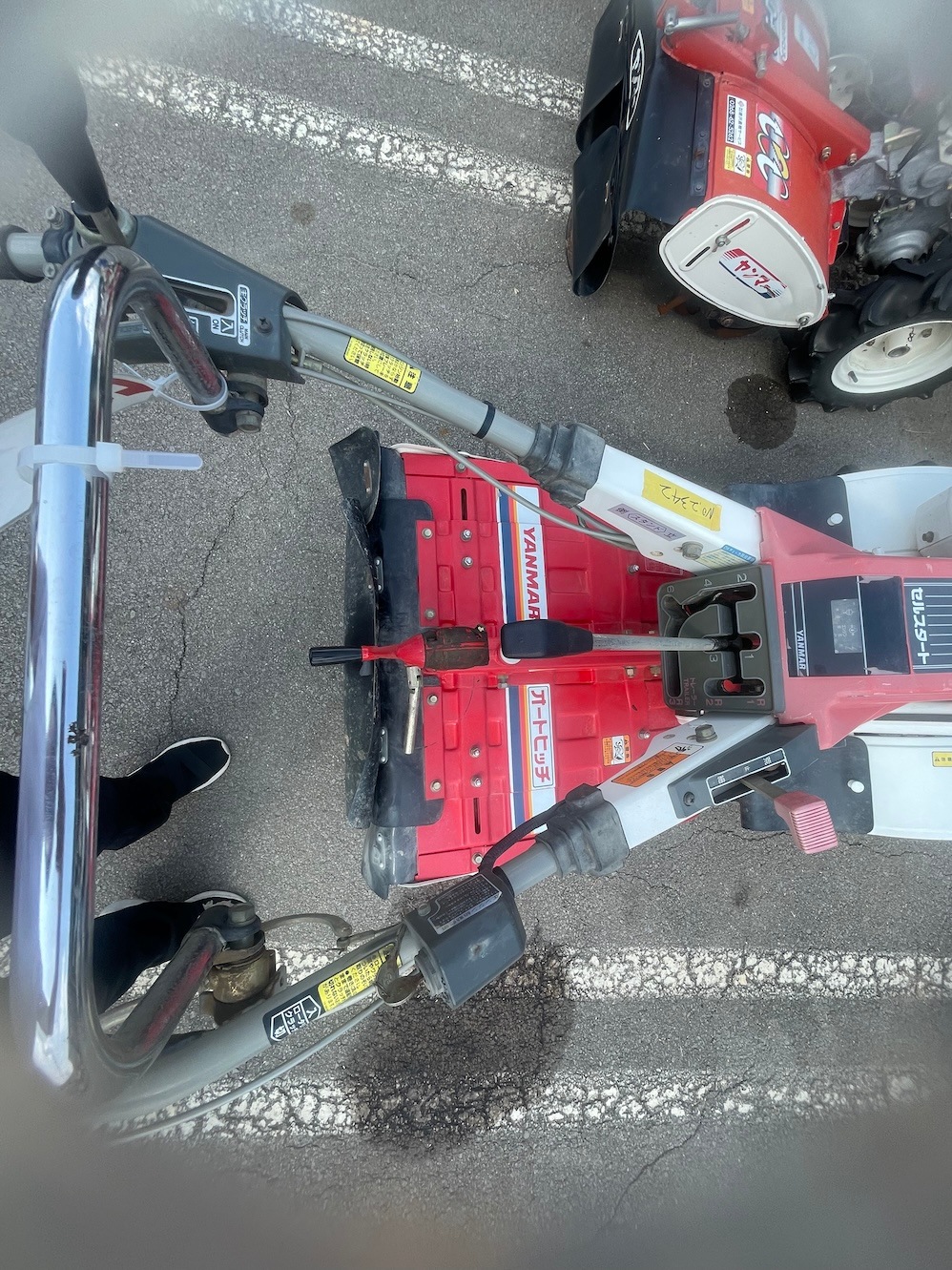 【整備待ち】ヤンマー 耕耘機 YA80 機体寸法:2240×860×1135㎜ 出力7.8Ps 使用燃料:ディーゼル