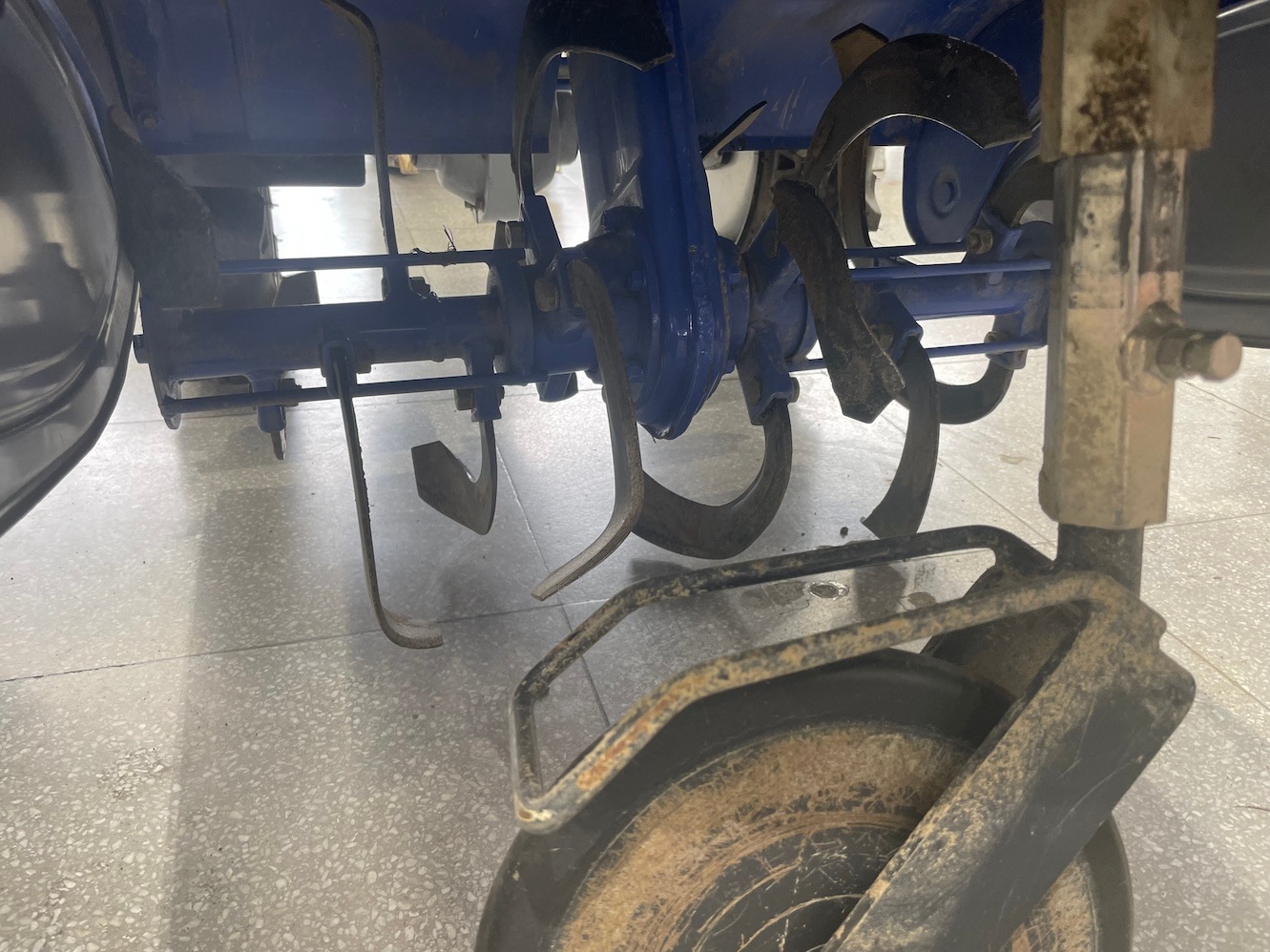 イセキ 耕耘機 KLC65ーRV12S 長さ×幅×高さ:1770×600×1130（mm） 作業幅600mm エンジン:ガソリンエンジン