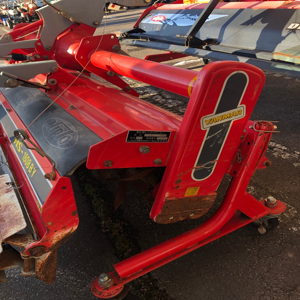 ヤンマー ドライブハロー HS-1808BY 機体寸法:1000mm×1990mm
