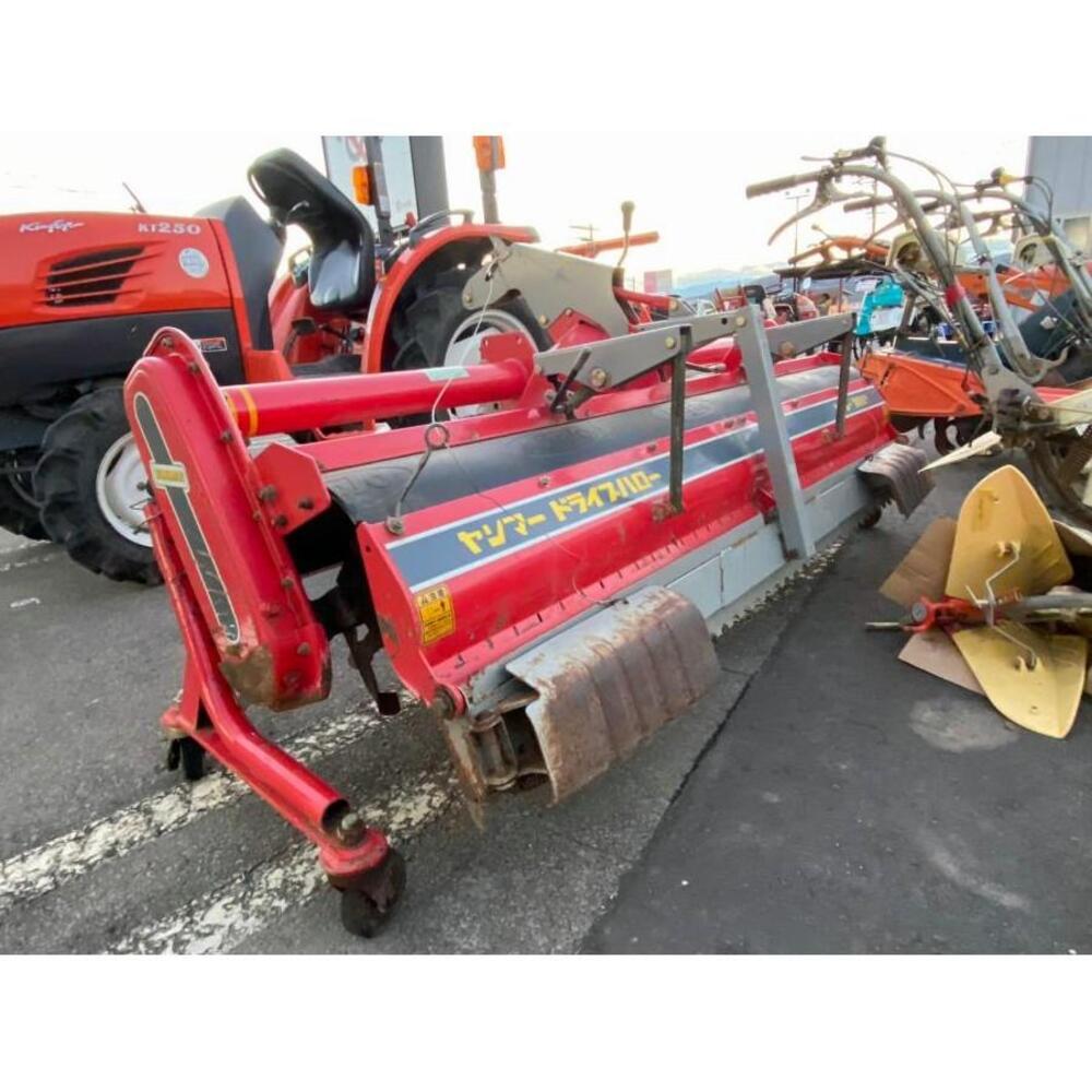 ヤンマー ドライブハロー HS-1808BY 機体寸法:1000mm×1990mm