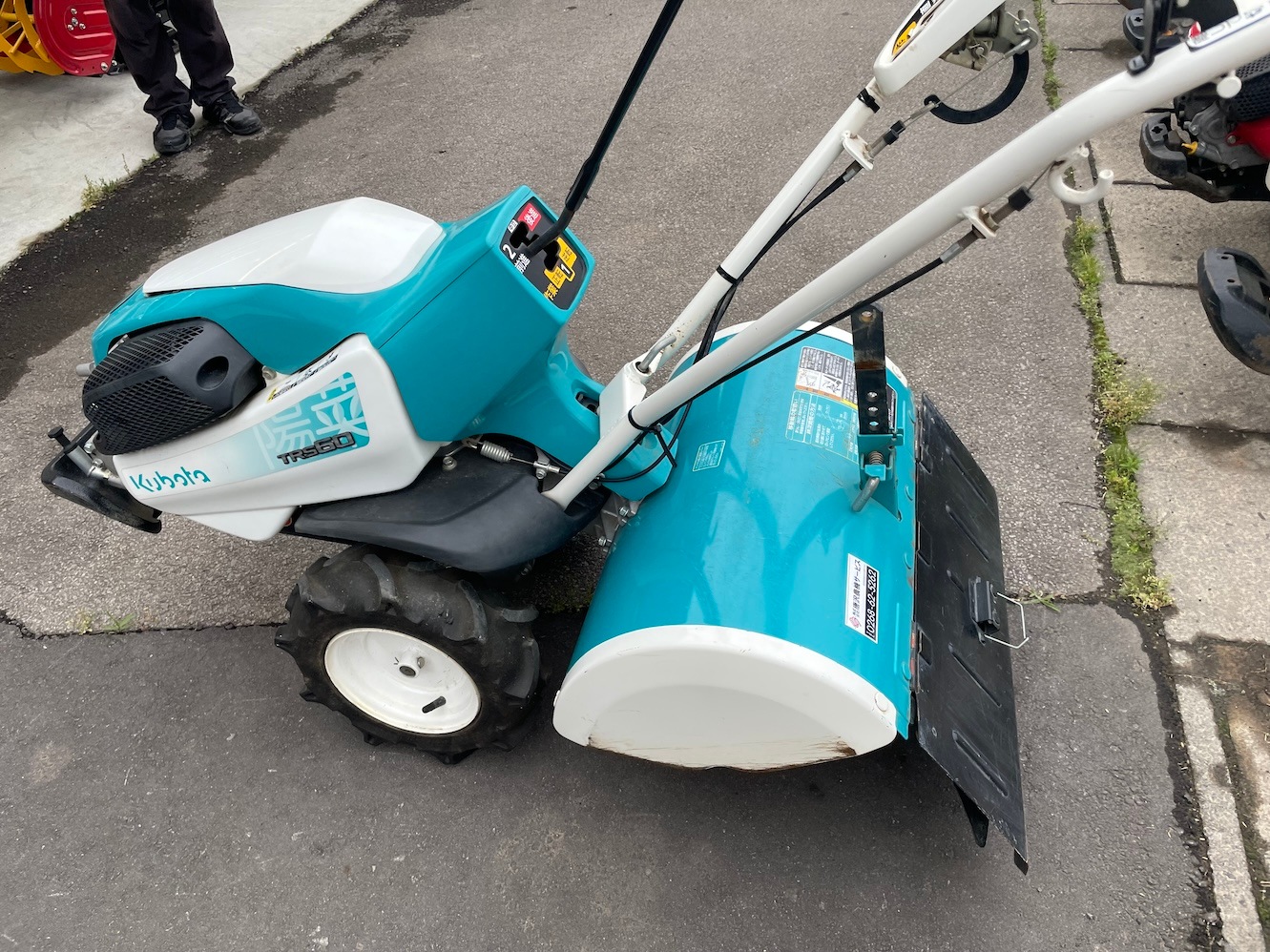 KUBOTA　クボタ　耕運機　管理機　TRS60　動作確認済！綺麗　引取限定！ Yahoo!オークション -「クボタ耕運機trs60」の落札相場・落札価格