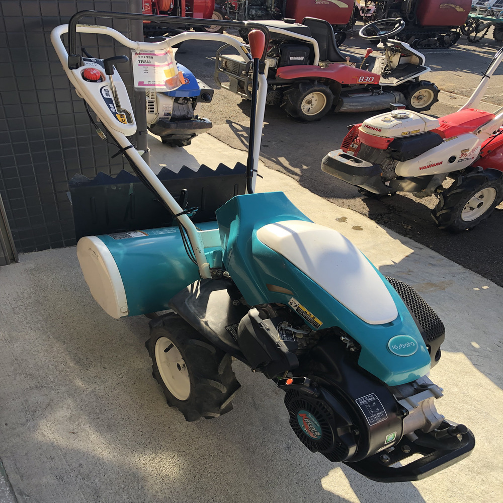 【整備待ち】クボタ 管理機 TRS60 機体寸法:1480×610×1085mm 出力6.2PS 使用燃料:ガソリン