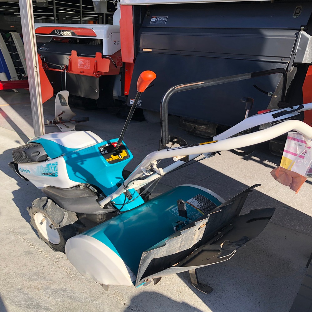 【整備待ち】クボタ 管理機 TRS60 機体寸法:1480×610×1085mm 出力6.2PS 使用燃料:ガソリン