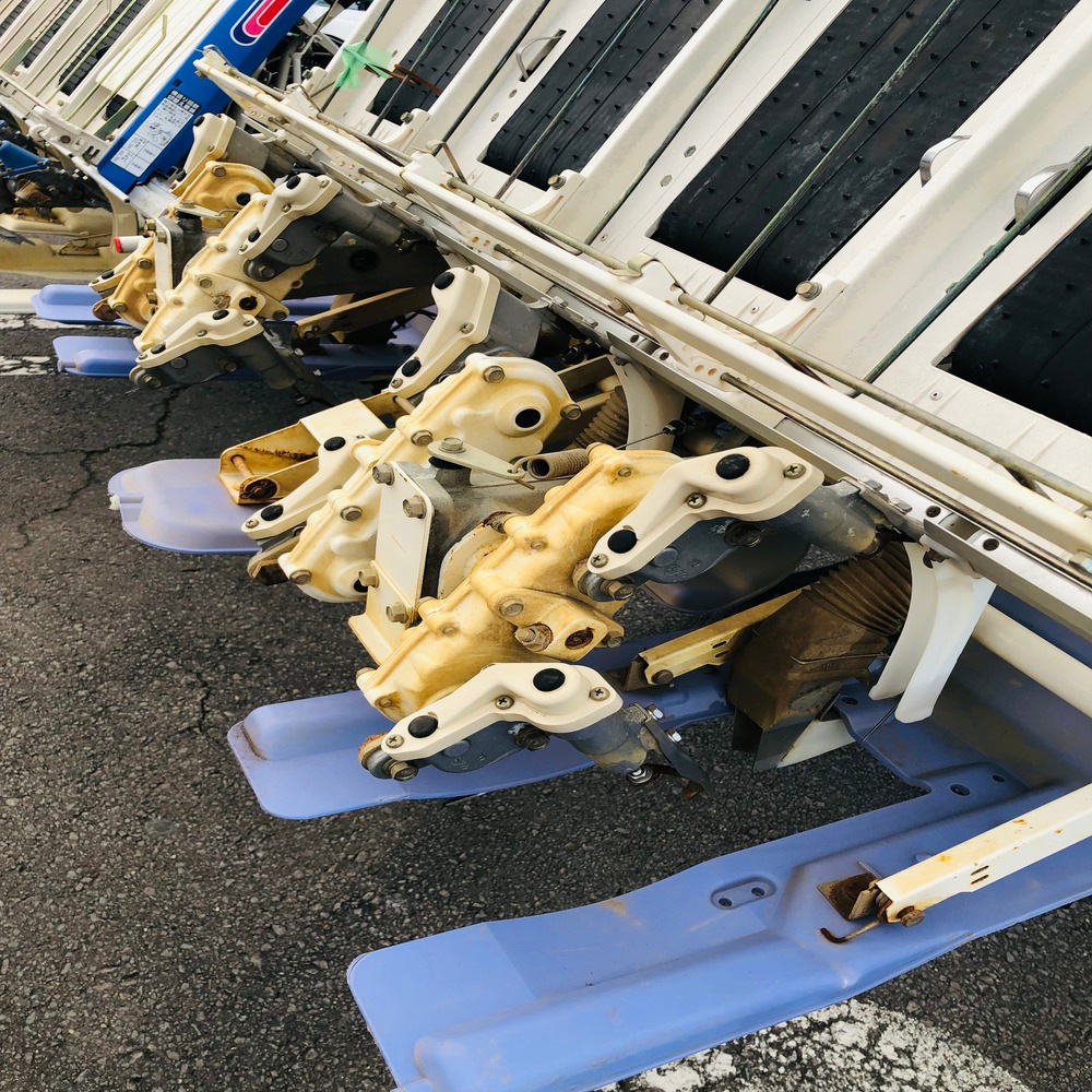 【整備待ち】三菱農機　乗用田植機LV4