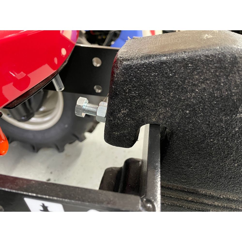 ★値下げ★三菱トラクターバンパーウエイト　おもり　中古現状 トラクター用バンパーウェイト 30kg 三菱マヒンドラ農機 BW-30MT