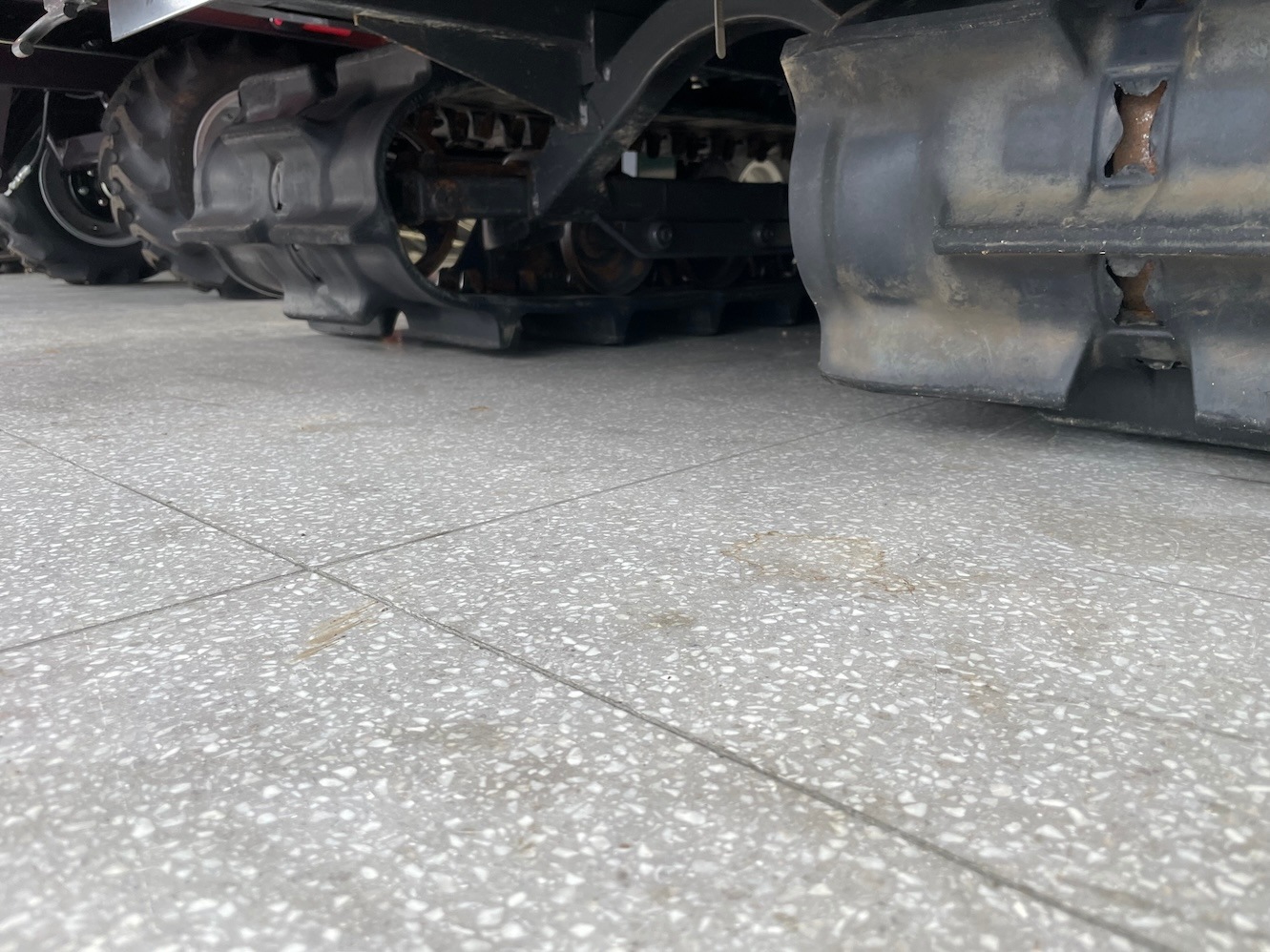 地域限定自宅配送【整備待ち】クボタ コンバイン ARN216 長さ×幅×高さ:2750×1580×1870 重量900kg 変速:HST油圧モータ式無段変速