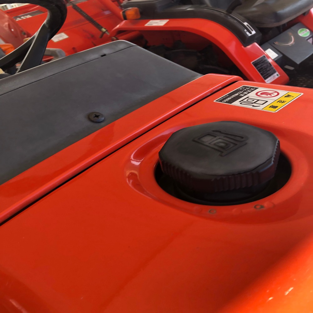 クボタ トラクター GB110 機体寸法:1920×1040×1710 出力10.5PS 使用燃料/容量:ディーゼル/13L