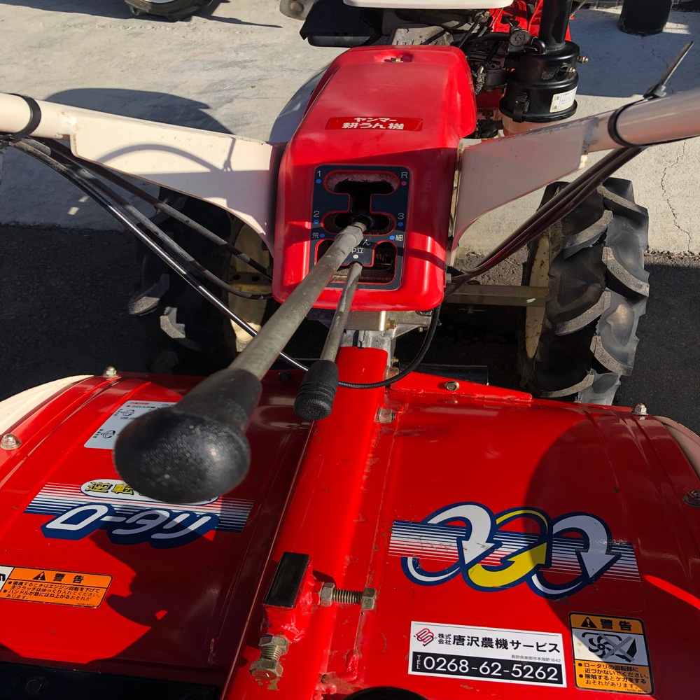 ヤンマー 耕耘機 DK7 機体寸法:1740ｍｍ×650ｍｍ×1020ｍｍ 出力6.2PS 使用燃料 :ガソリン