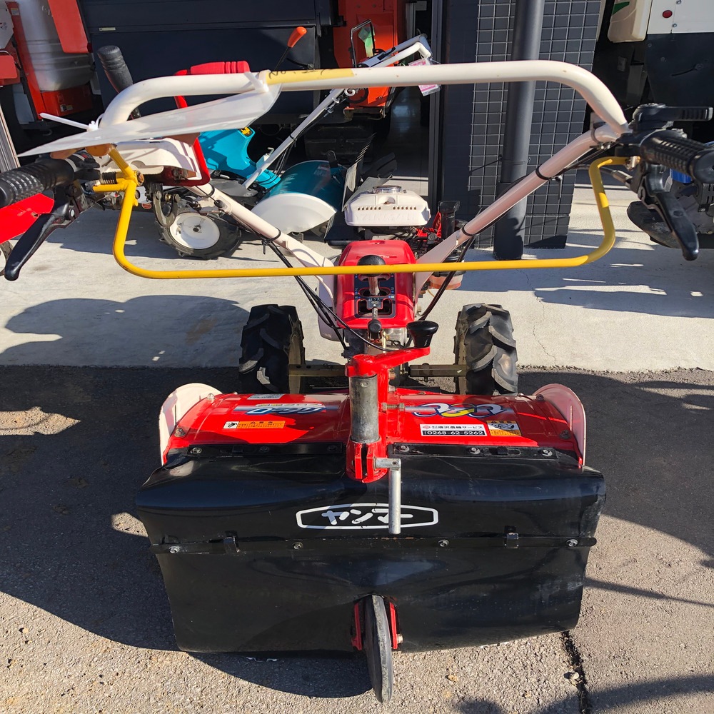 ヤンマー 耕耘機 DK7 機体寸法:1740ｍｍ×650ｍｍ×1020ｍｍ 出力6.2PS 使用燃料 :ガソリン
