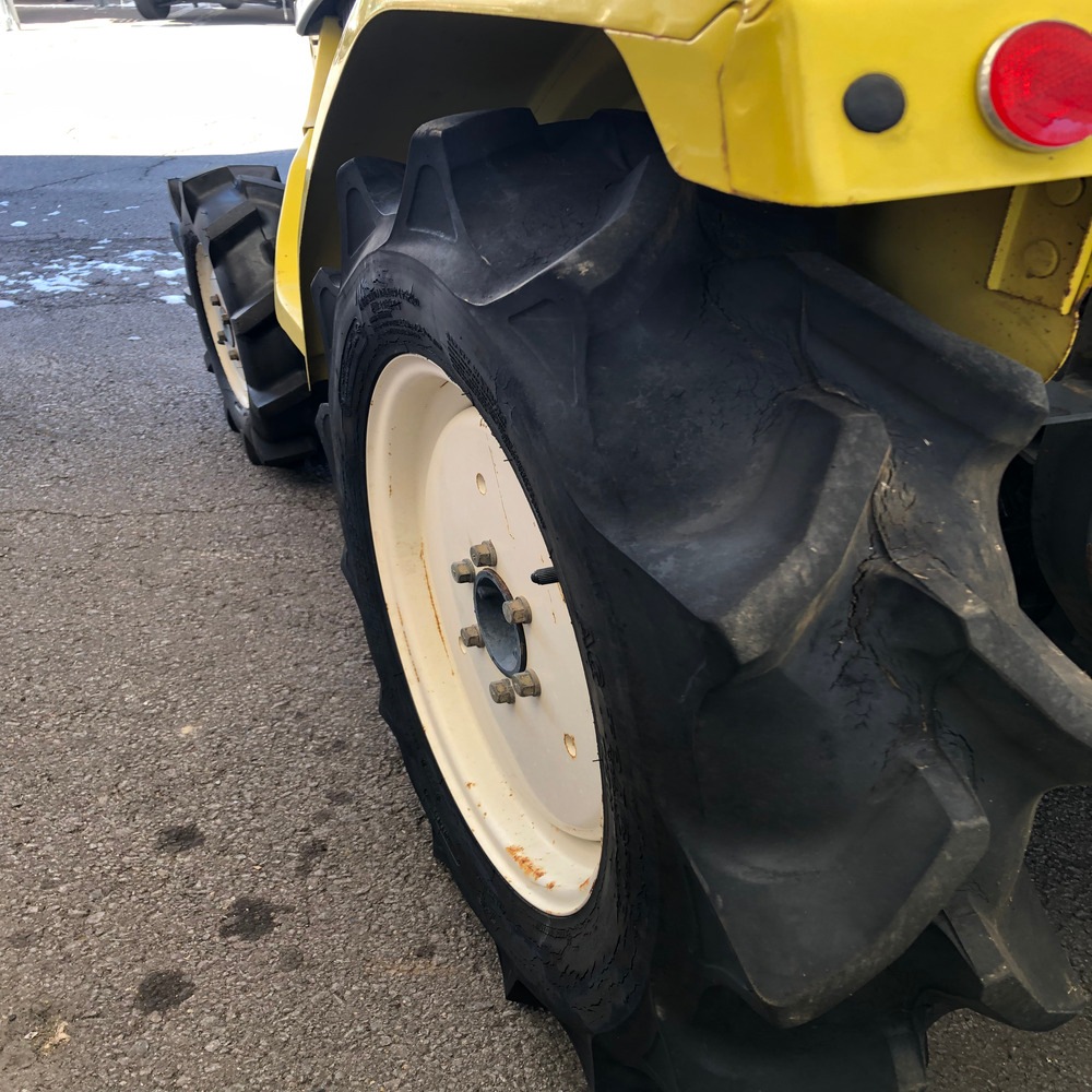 【中古】イセキ トラクター TC-13-YZ 
