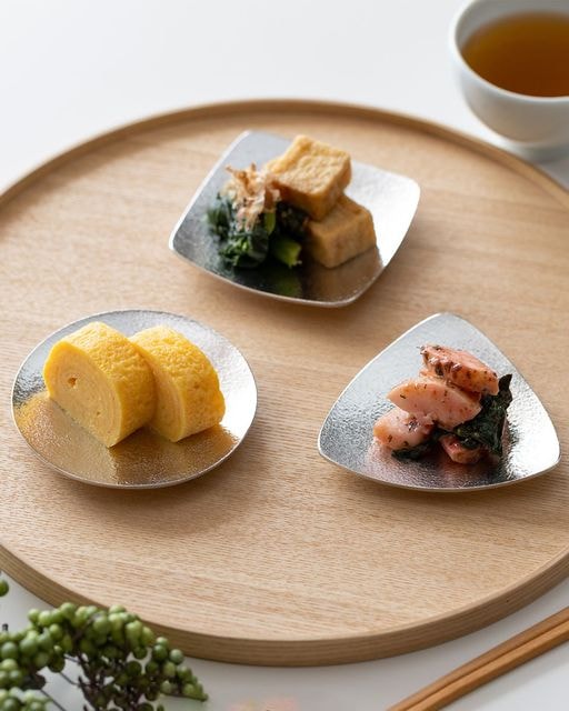 能作　小長皿 - 布目〔錫100％〕2枚セット 小長皿 - 布目・氷割｜錫製雑貨・酒器の通販は能作オンラインショップ