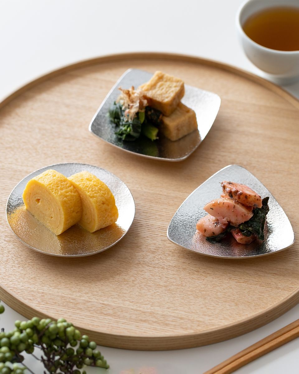 小皿 - 丸・三角・四角｜錫製雑貨・酒器の通販は能作オンライン