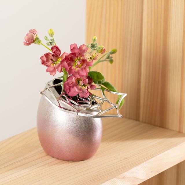 花ごころギフト - 淡桜（まゆ - S - 淡桜・ KAGO - ローズ - S）｜錫製