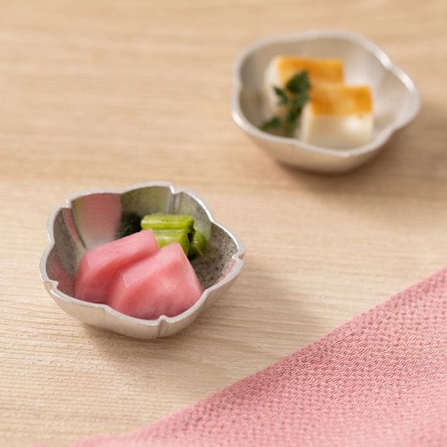 ここひらりプレート｜錫製雑貨・酒器の通販は能作オンラインショップ
