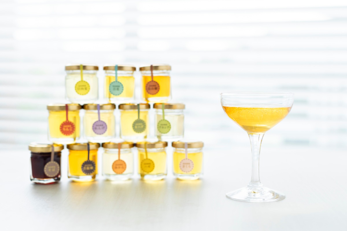 KIWA HONEY 【ギフトＢＯＸ３個入】 / 国産はちみつ（300ｇ×2、30ｇ×1）