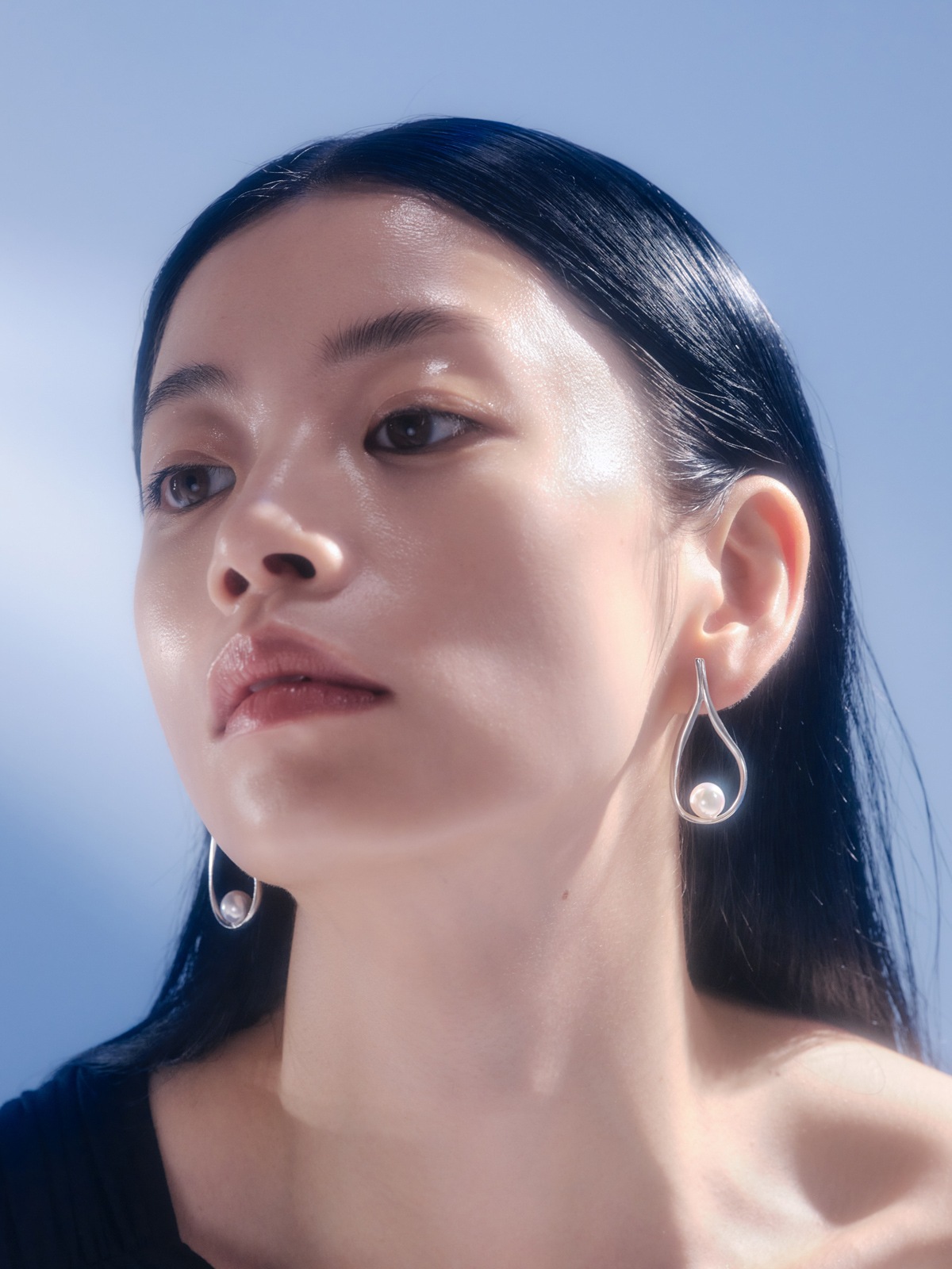 Ribbon Earring Drop B, Single