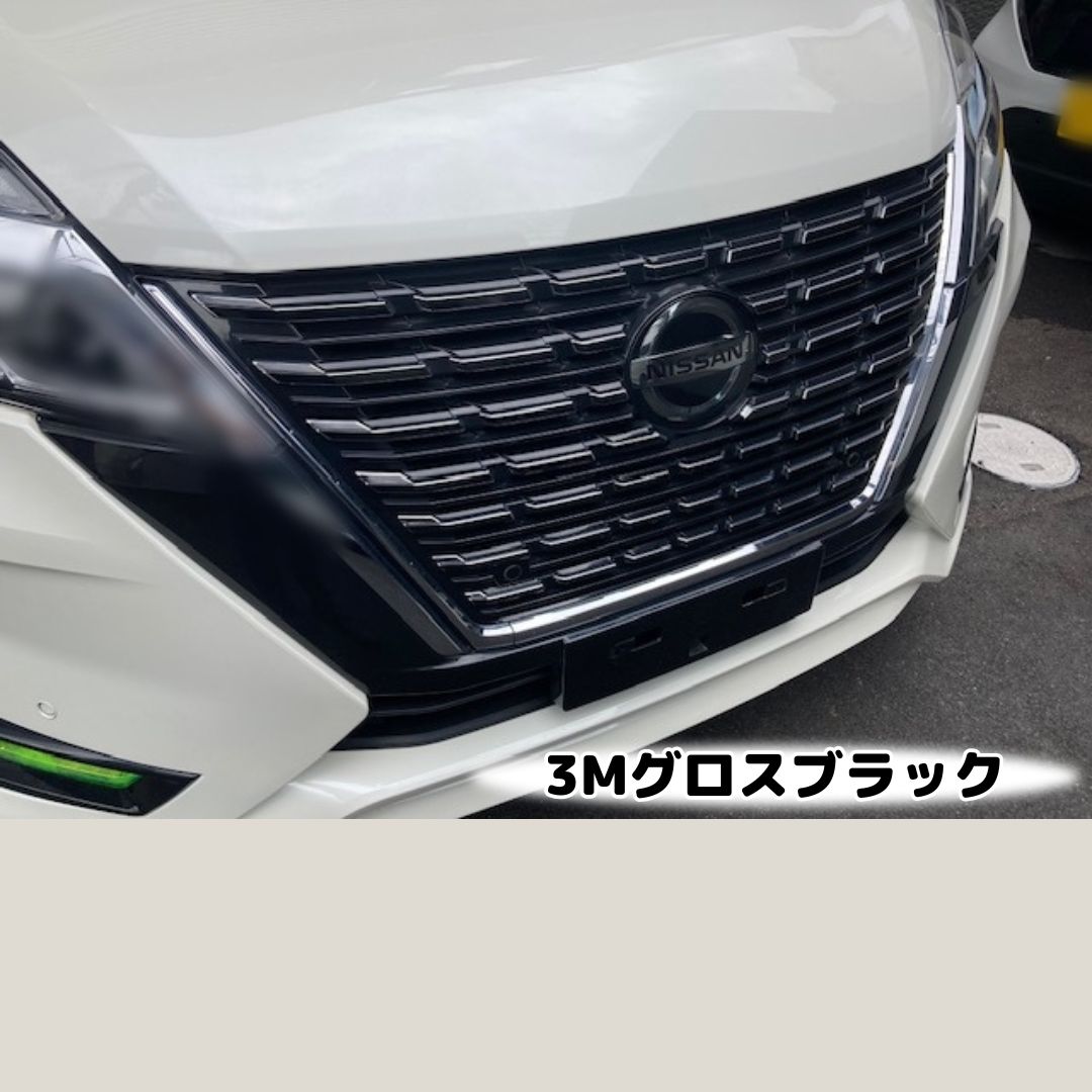 セレナe−powerハイウェイスター　c27　フロントグリルカメラ 即決 カメラ穴アリ セレナ ハイウェイスター C27 前期 日産 純正