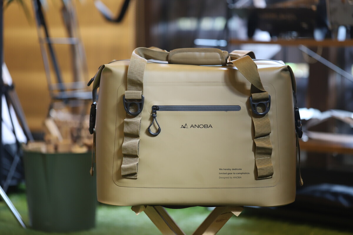 Blizzard Soft Cooler 25L コヨーテ