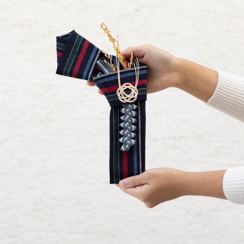 【12/25頃お届け】遠州綿紬のお正月飾り TB-46 こいのぼり