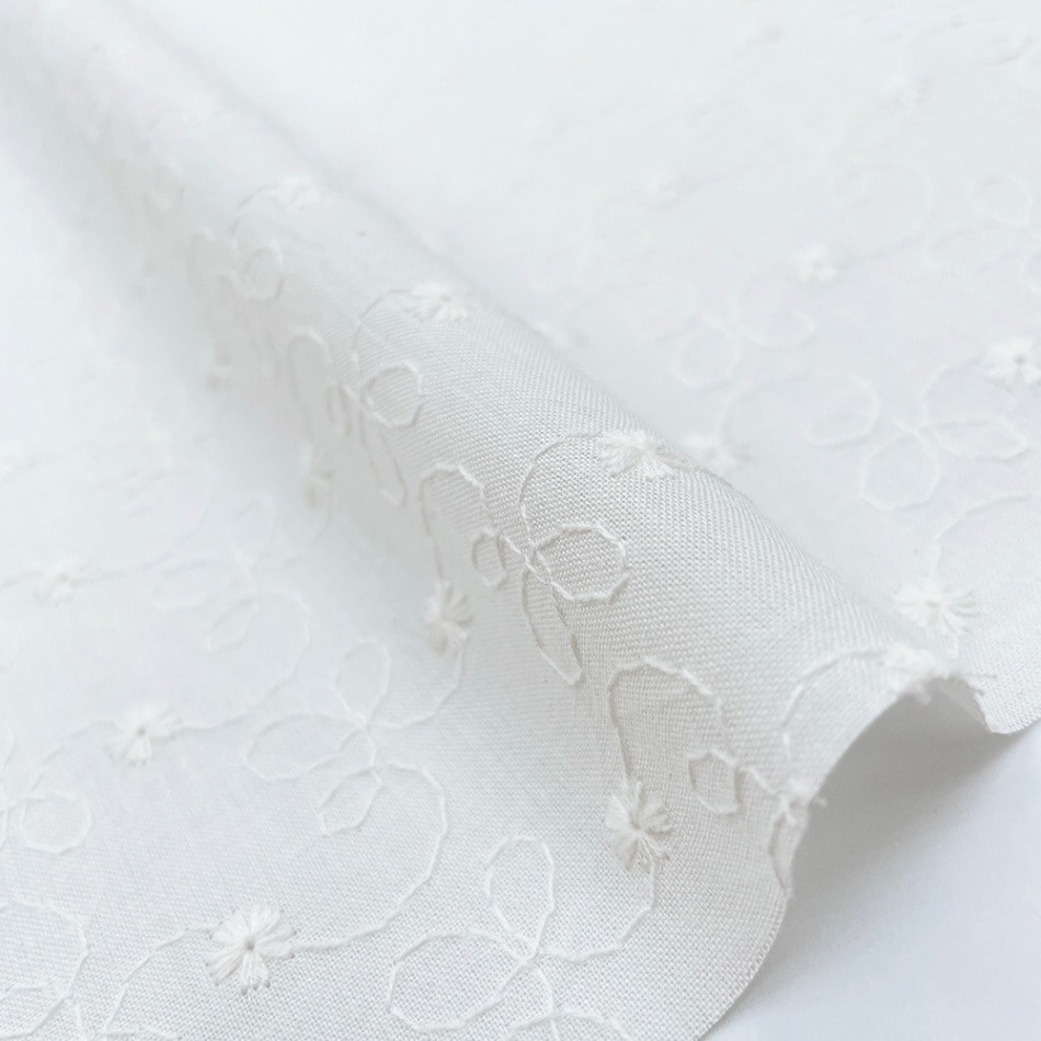 小花柄 刺しゅう レース キャンブリック生地 (ホワイト)