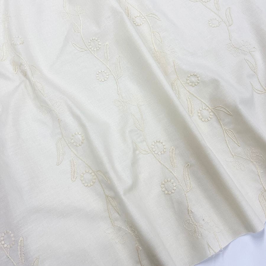 【Hitosaji】 蔓草(TSURUKUSA) 刺しゅう ｜シーチング（アイボリー×アイボリー刺繍）