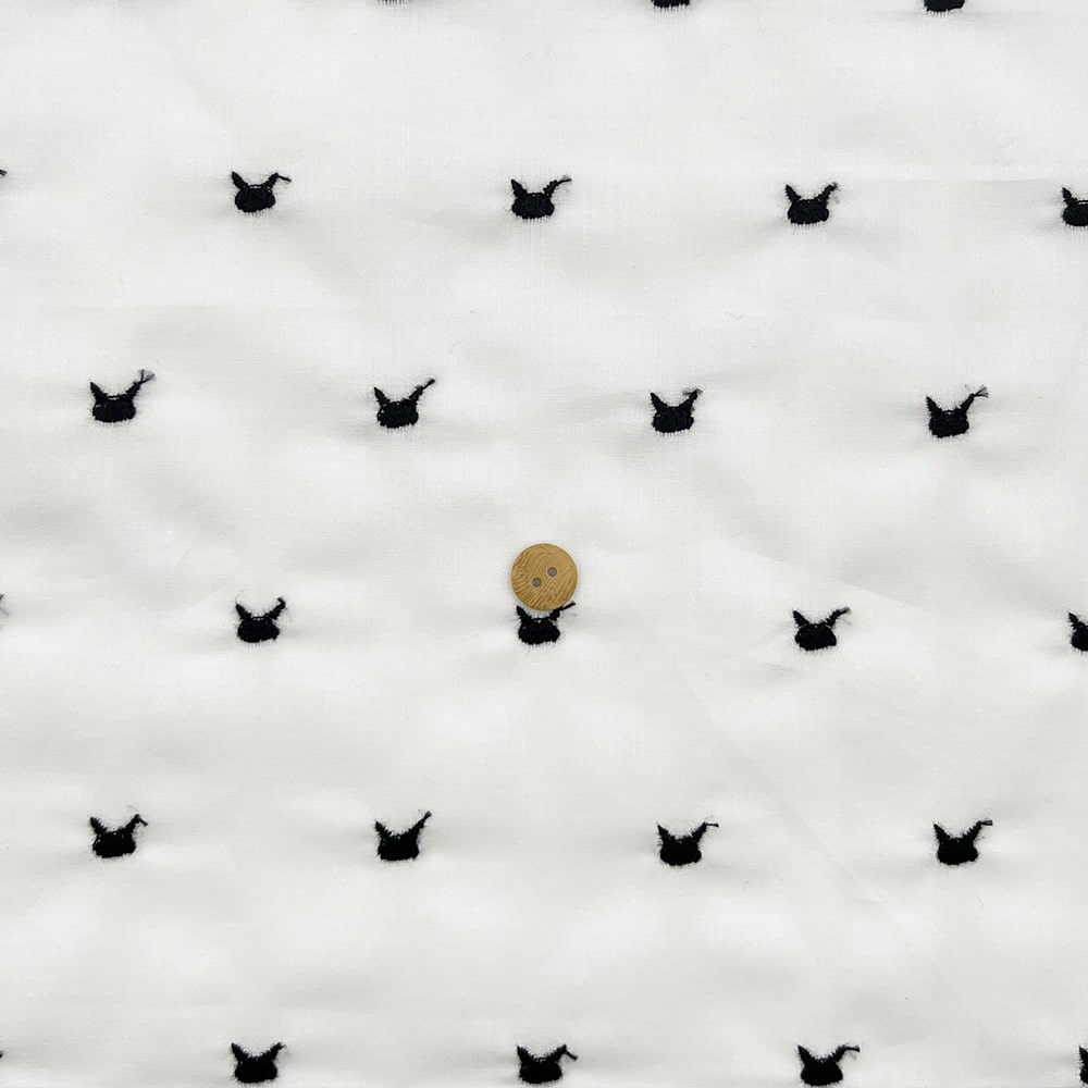 ねこねこ 刺しゅう コットンローン生地 (ホワイト×黒ねこ)