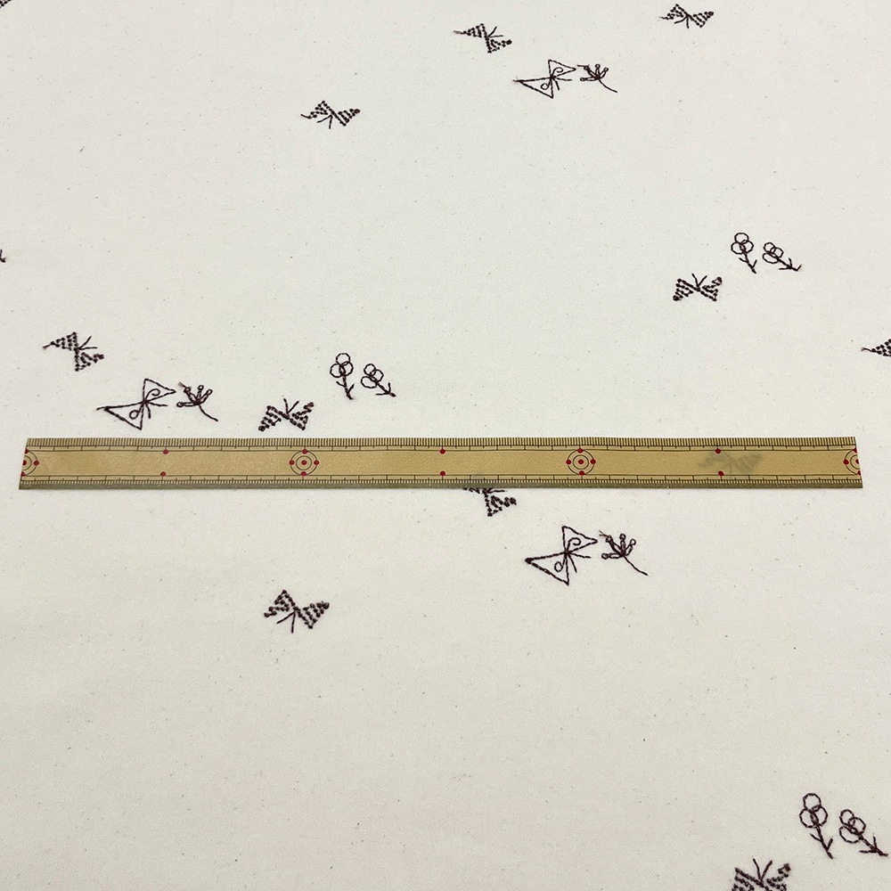 【Hitosaji】ちょうちょさんぽ 刺しゅう｜コットンフランネル 生成り