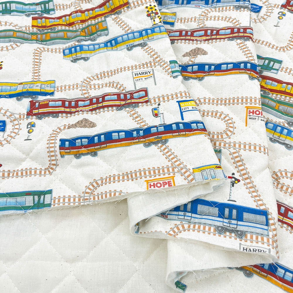 【Riconic】「ガッタンゴットン」 デジタルプリント｜キルティング