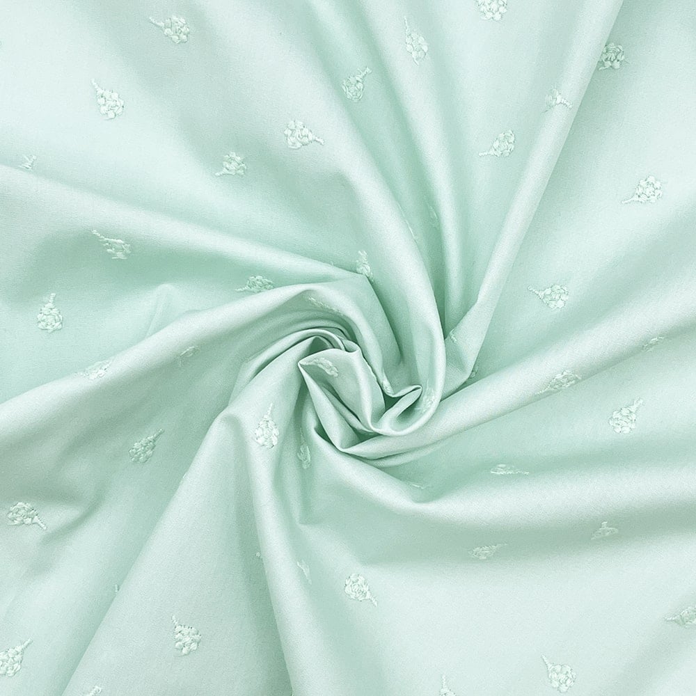 ベリー柄 ナッツ柄 木の実刺しゅう ブロード生地  (ペパーミント)