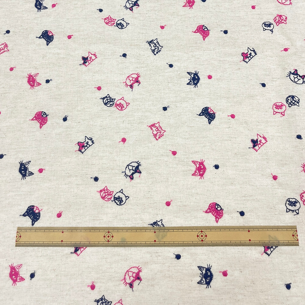 【Riconic】 ねこ玉 刺しゅう |綿麻シーチング コットンシーチング 刺繍