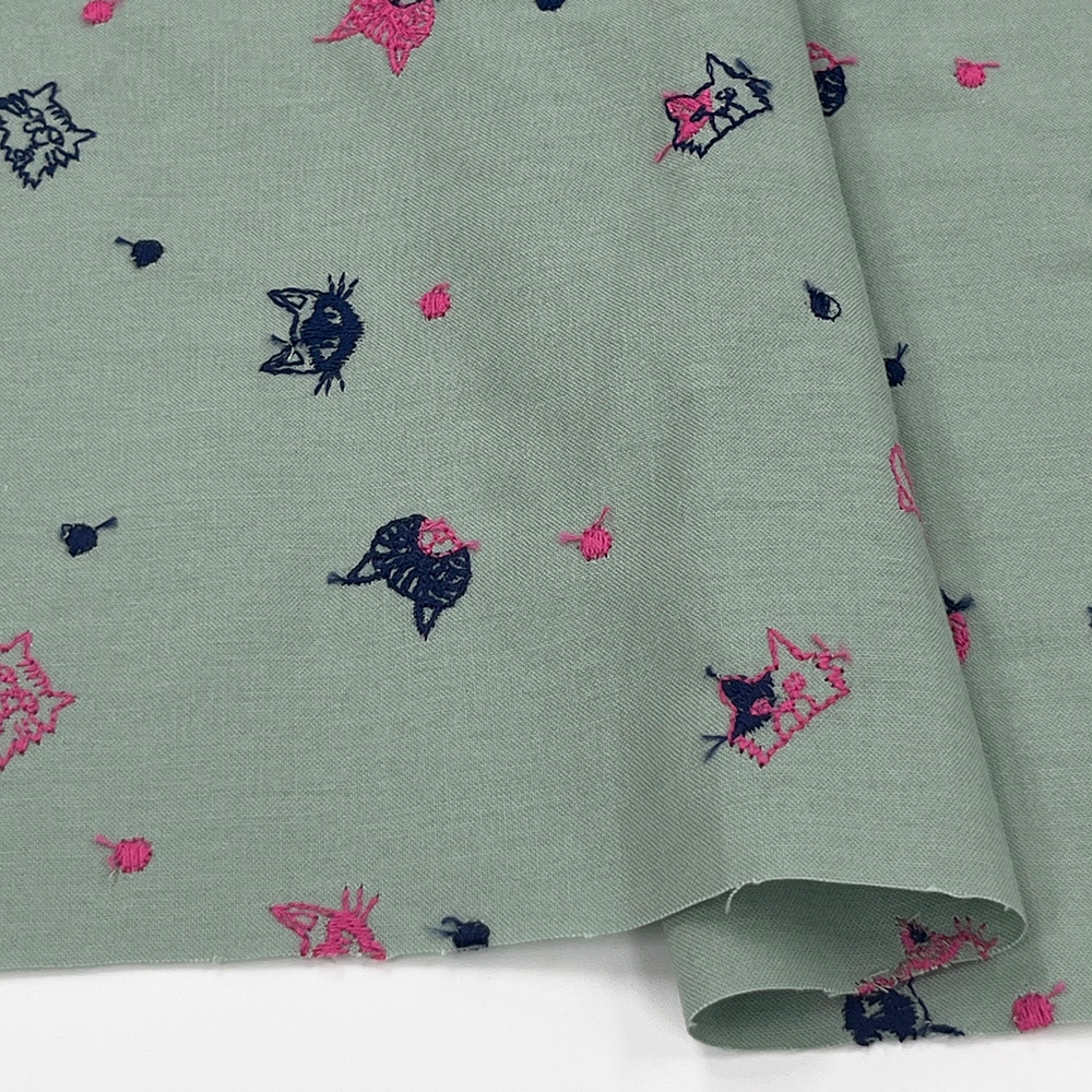 【Riconic】 ねこ玉 刺しゅう |綿麻シーチング コットンシーチング 刺繍
