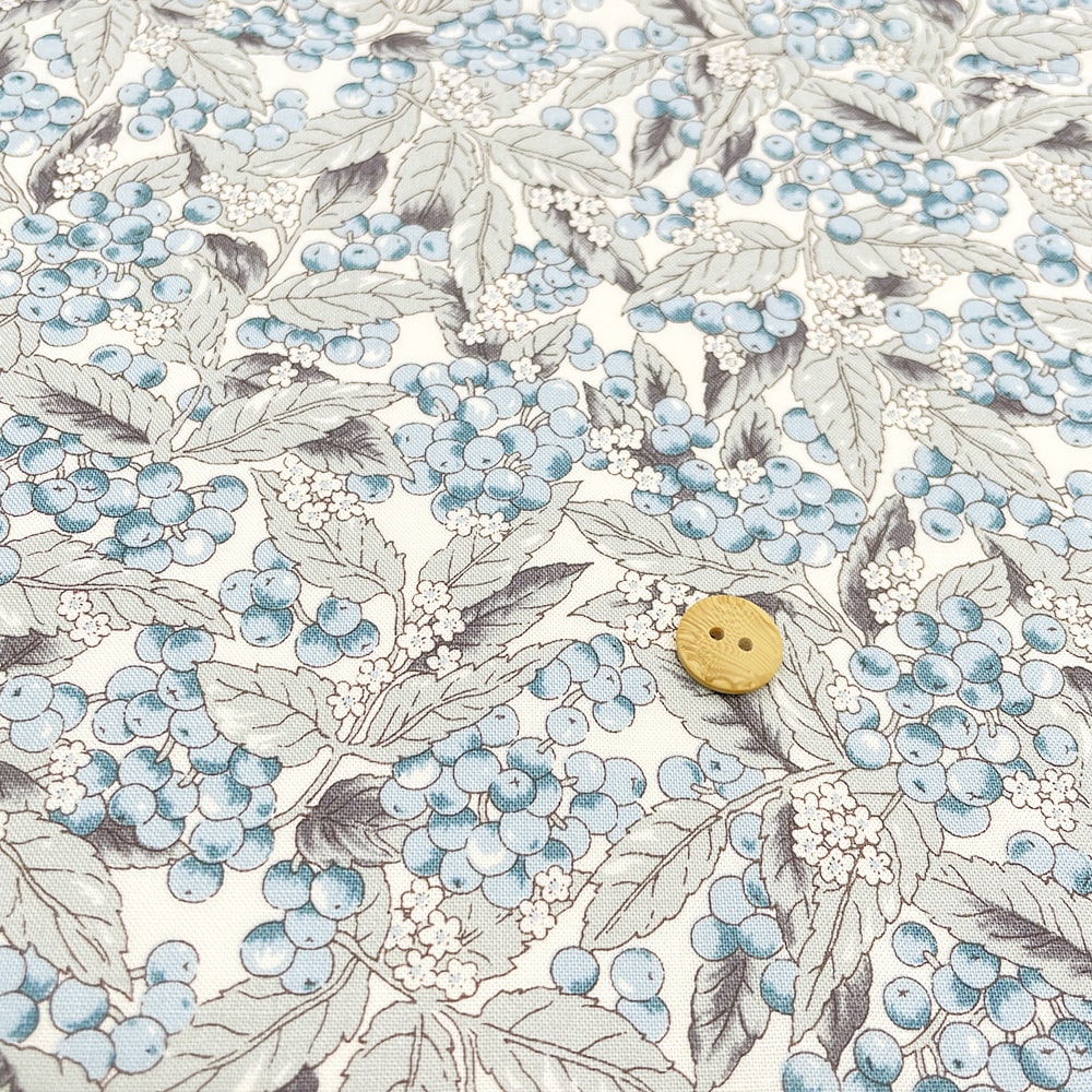 ブラットベリープリント コットンスケア生地