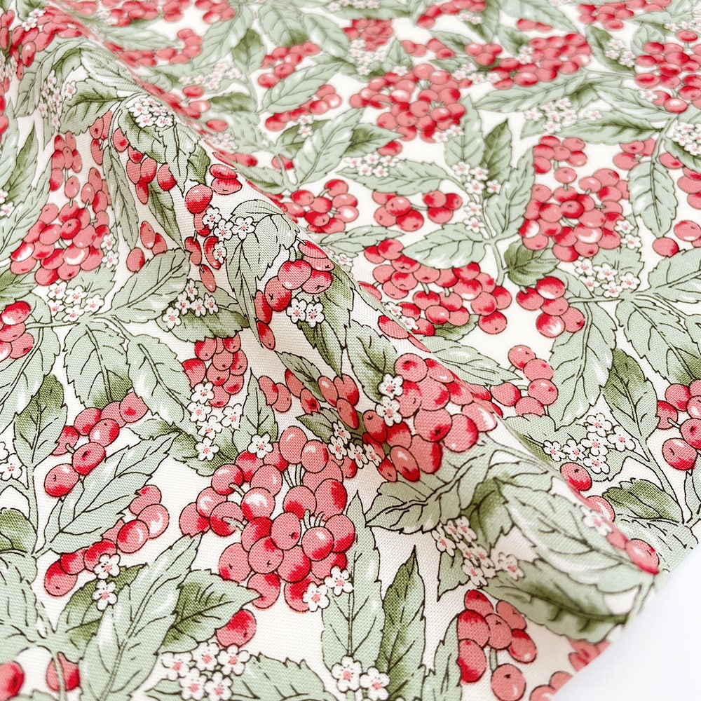 ブラットベリープリント コットンスケア生地