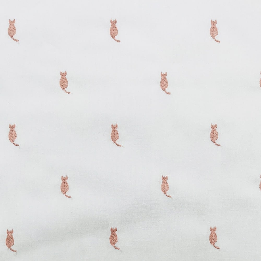 ねこねこシルエット 刺しゅう コットンブロード生地 (ホワイト×ピンクねこ)