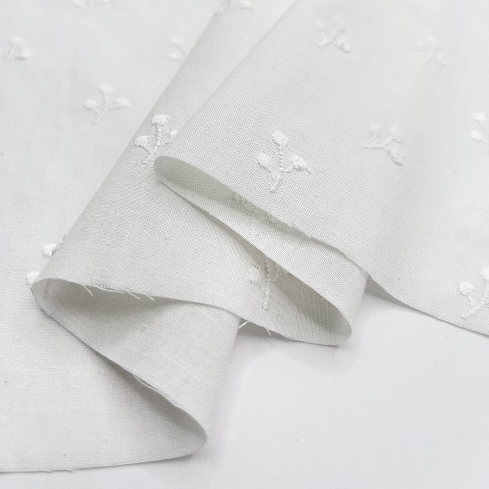 kinomi 刺しゅう キャンブリック生地｜木の実 刺繍 コットンキャンブリック(ホワイト×ホワイト刺繍)