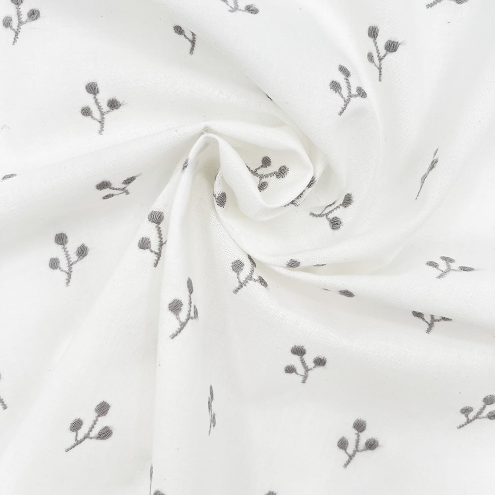 kinomi 刺しゅう キャンブリック生地｜木の実 刺繍 コットンキャンブリック(ホワイト×シルバーグレー刺繍)