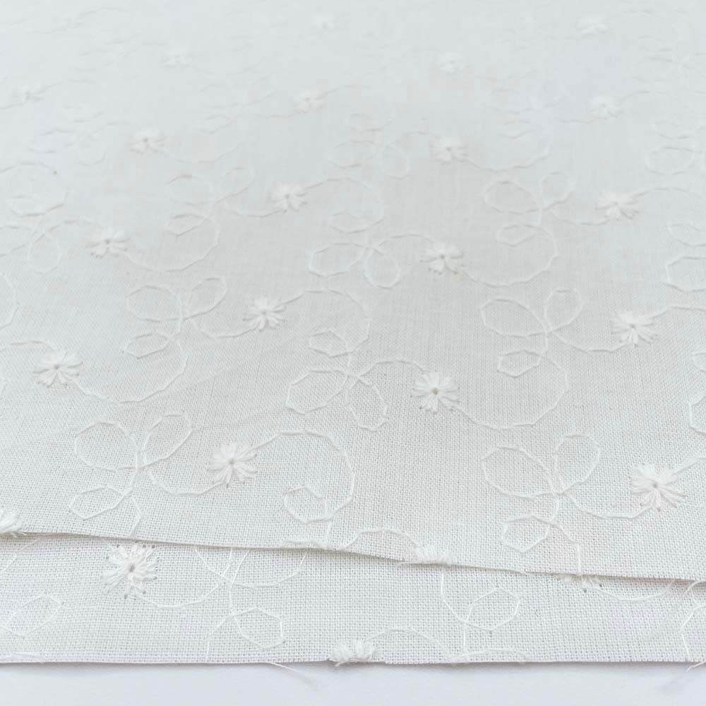 小花柄 刺しゅう レース キャンブリック生地 (ホワイト)