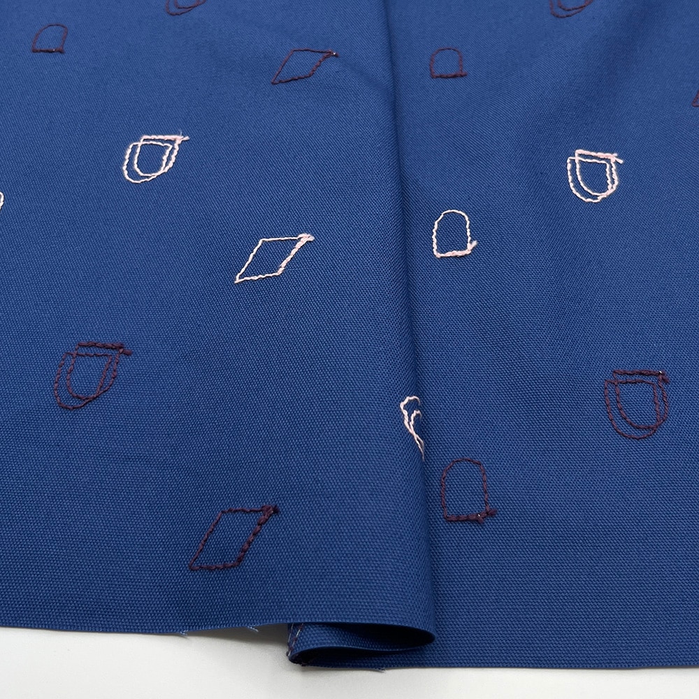 【Hitosaji】 ぱんもどき 刺しゅう |コットンオックス生地