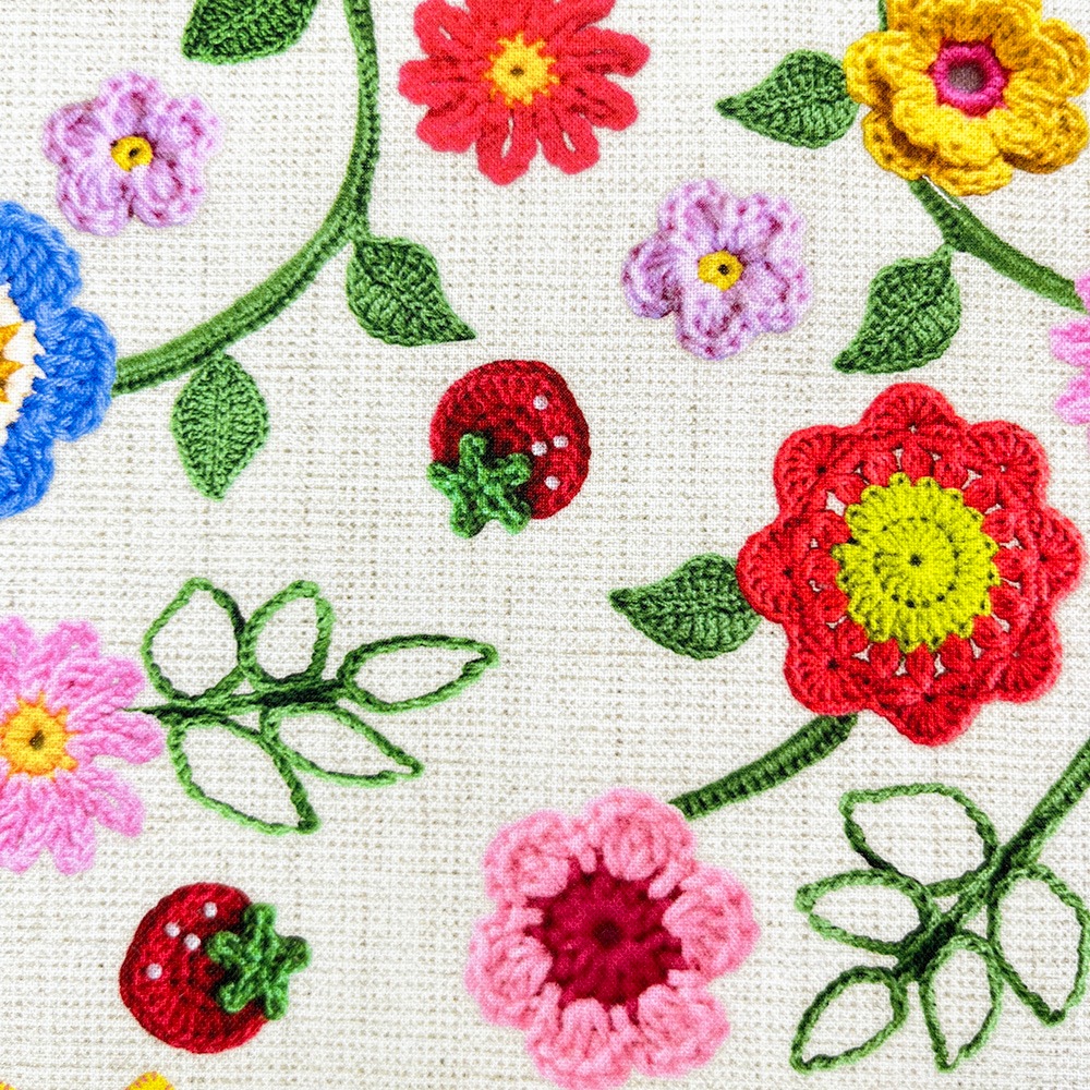 【Riconic】「いちごポリス」 デジタルプリント｜シーチング