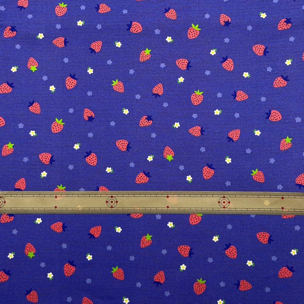 【Riconic】「イチゴ」 デジタルプリント｜シーチング