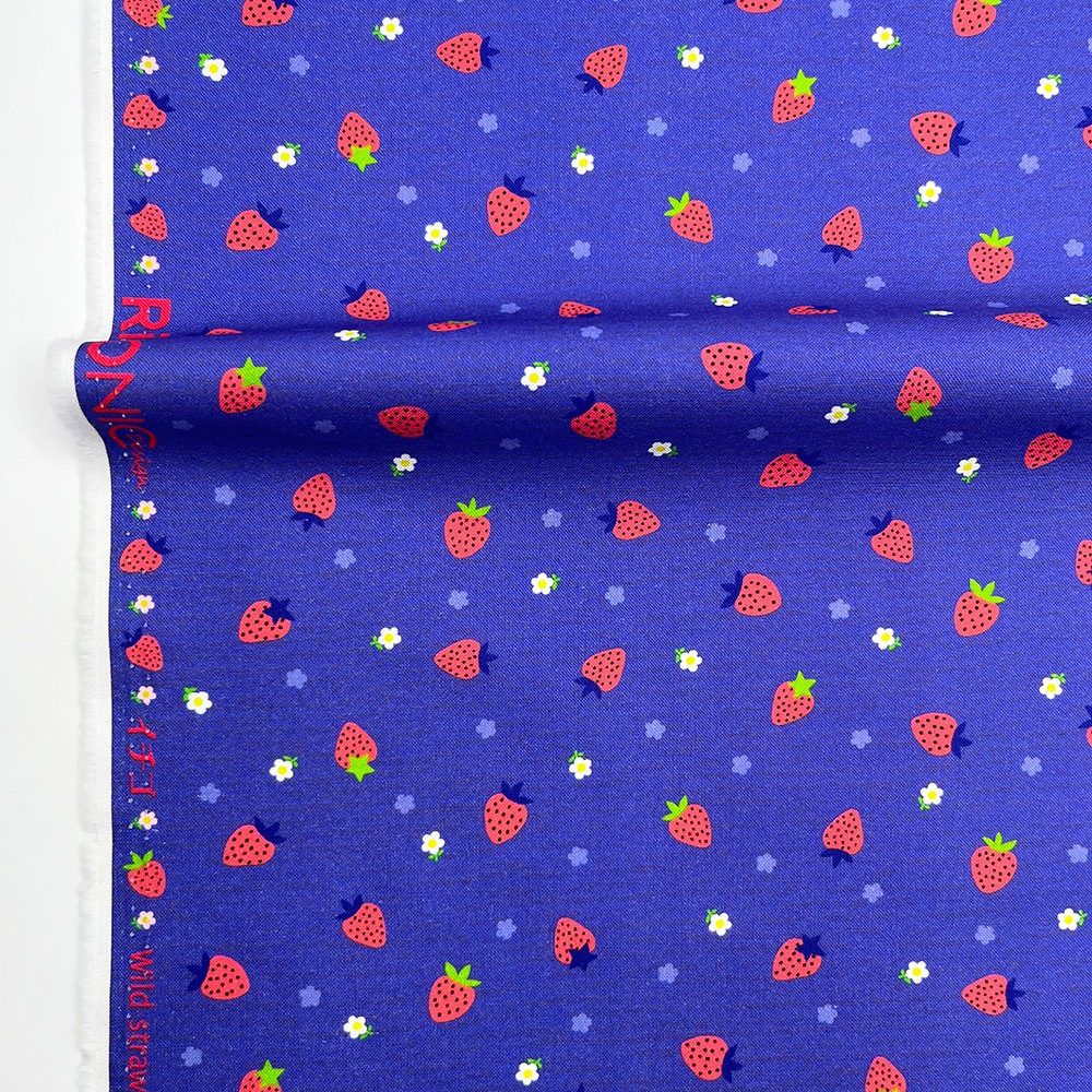 【Riconic】「イチゴ」 デジタルプリント｜シーチング