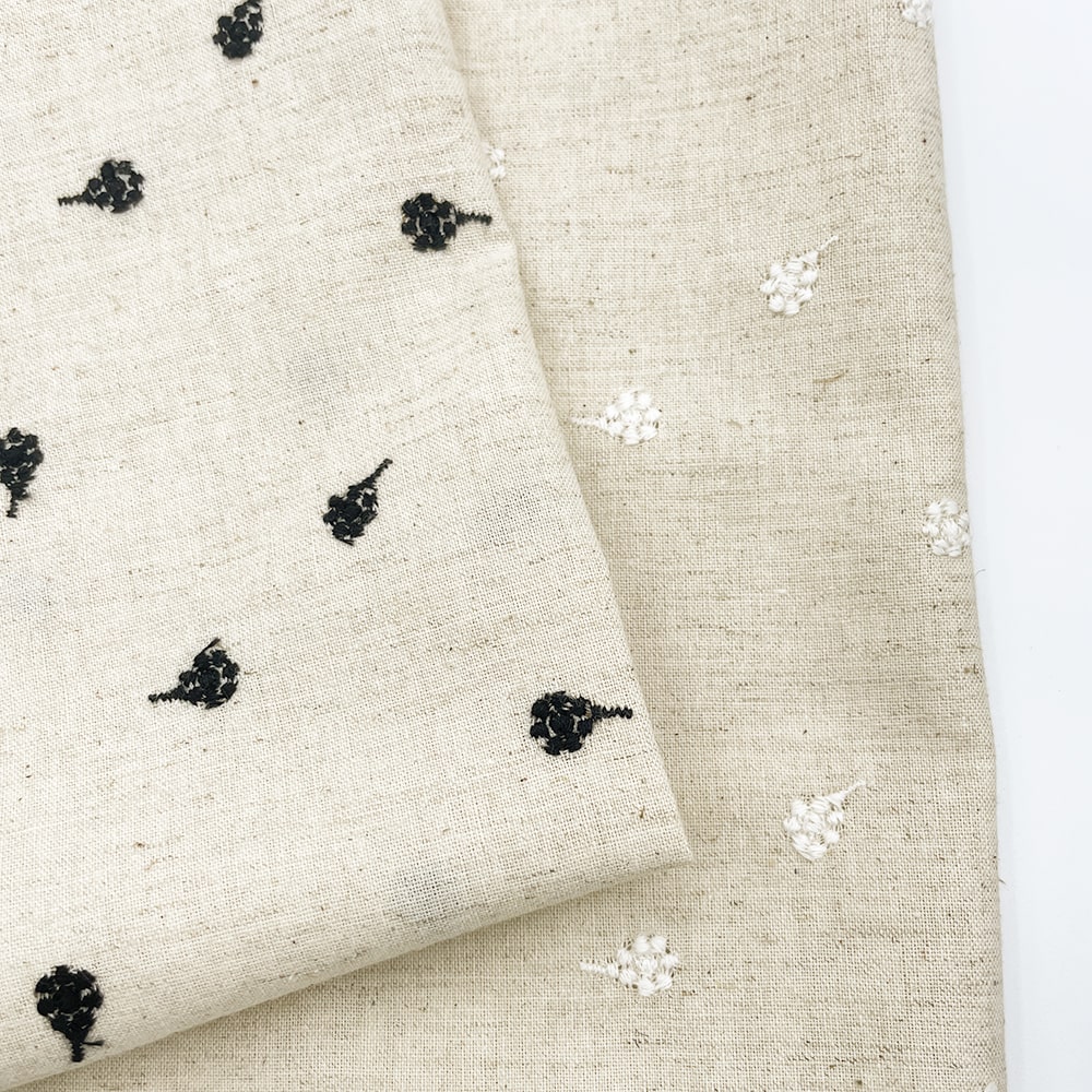 木の実刺しゅう コットンリネンシーチング生地 (ナチュラル)|綿麻 刺繍