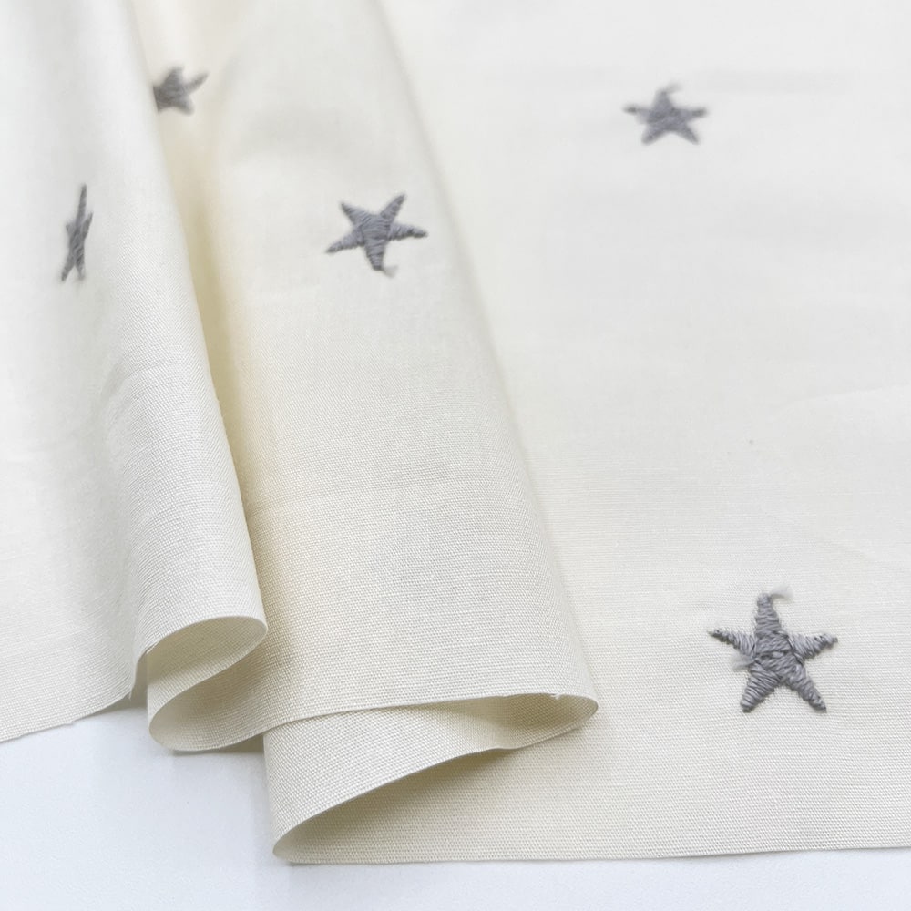 mokomokoSTAR 刺しゅう コットンブロード生地|スター 星 刺繍 (アイボリー×パールグレー刺繍)